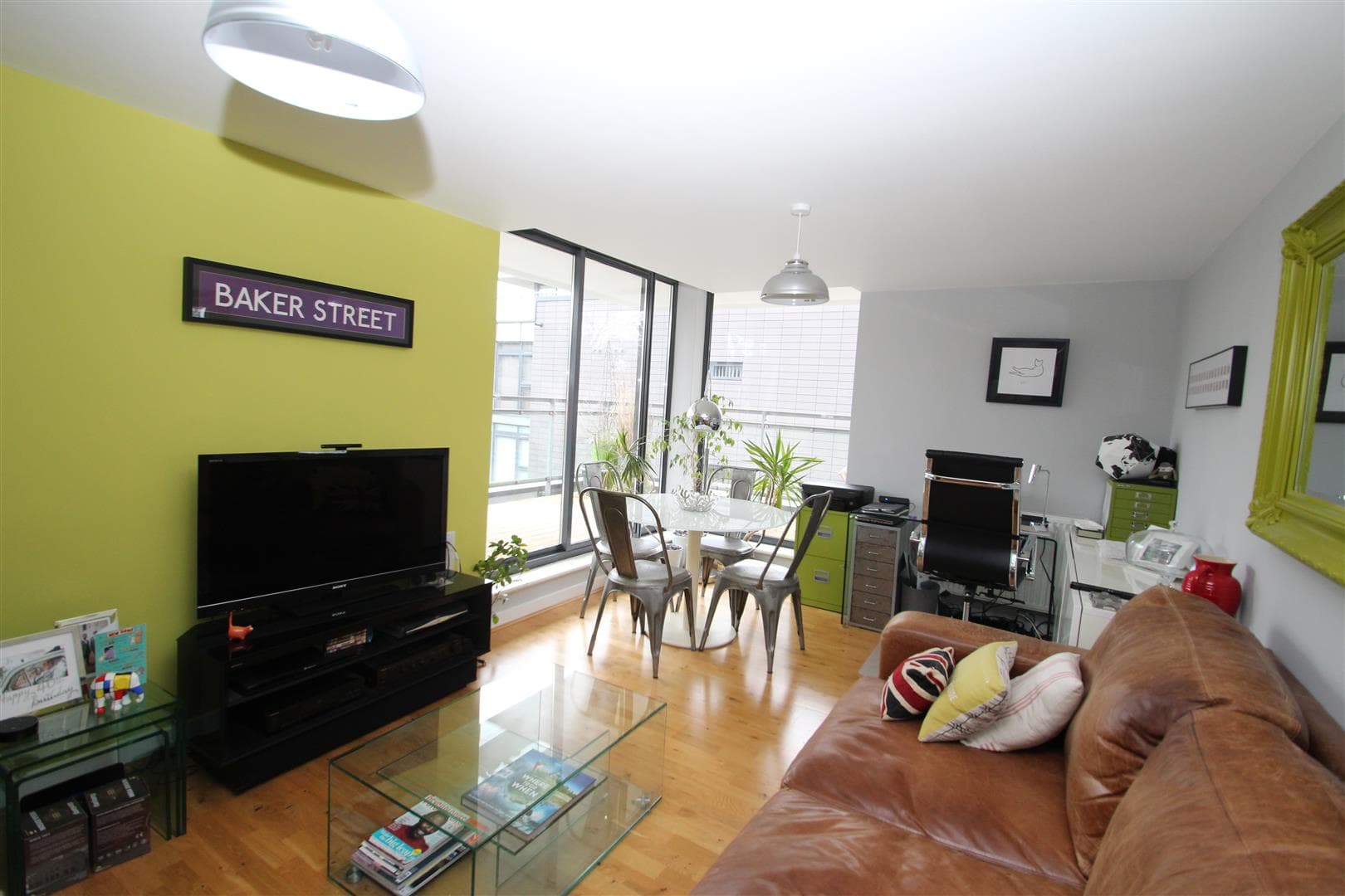 Manor Road, Templeton Court Newsom Place Manor Road, AL1