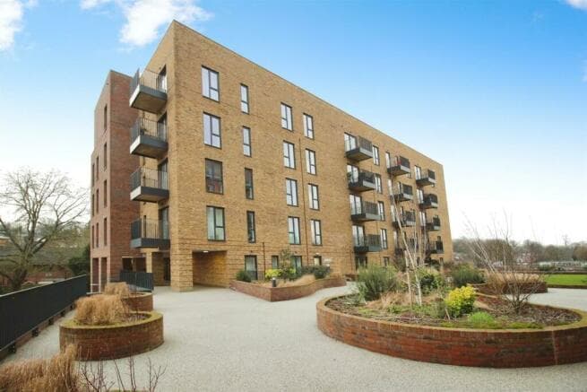 Dacorum Way, Hemel Hempstead, HP1