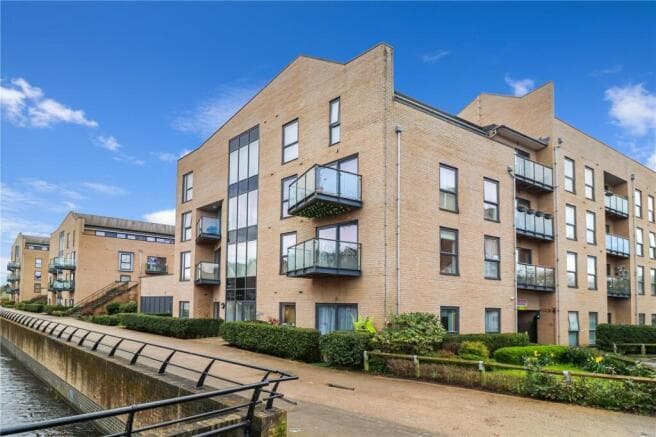 The Embankment, Nash Mills Wharf, Hemel Hempstead, HP3 9DH