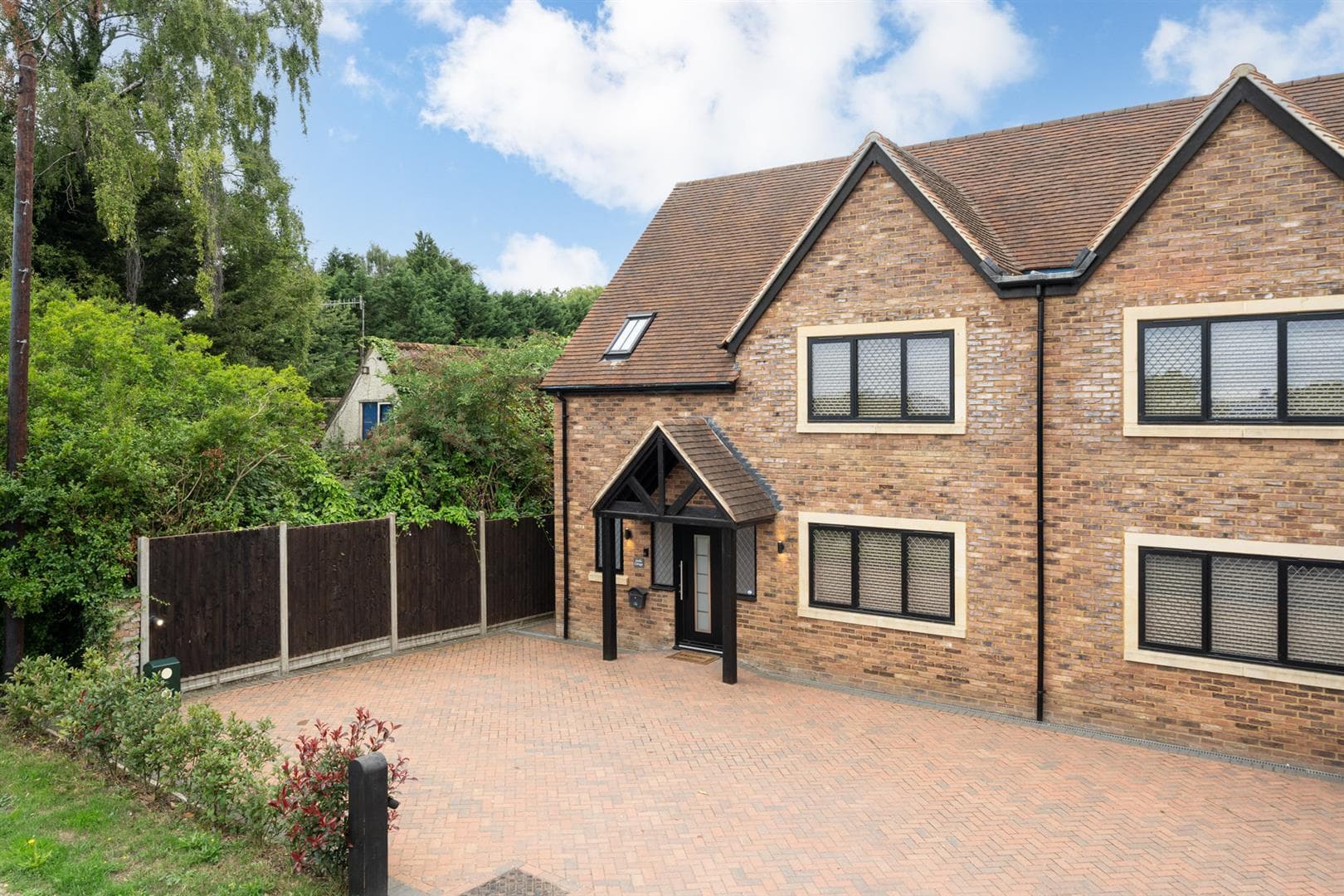 Bedmond Road, Abbots Langley, WD5
