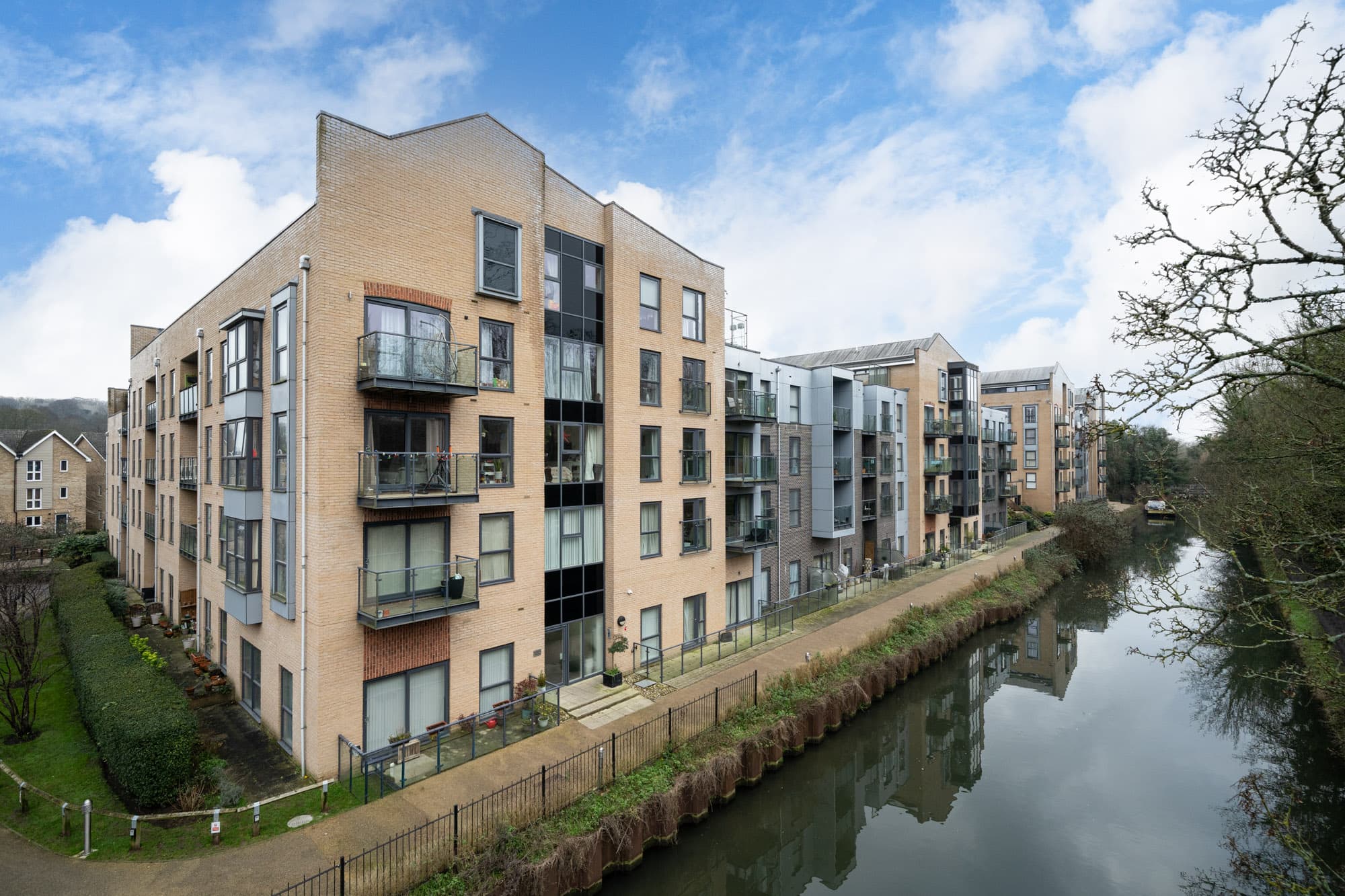 The Embankment, Nash Mills Wharf, HP3