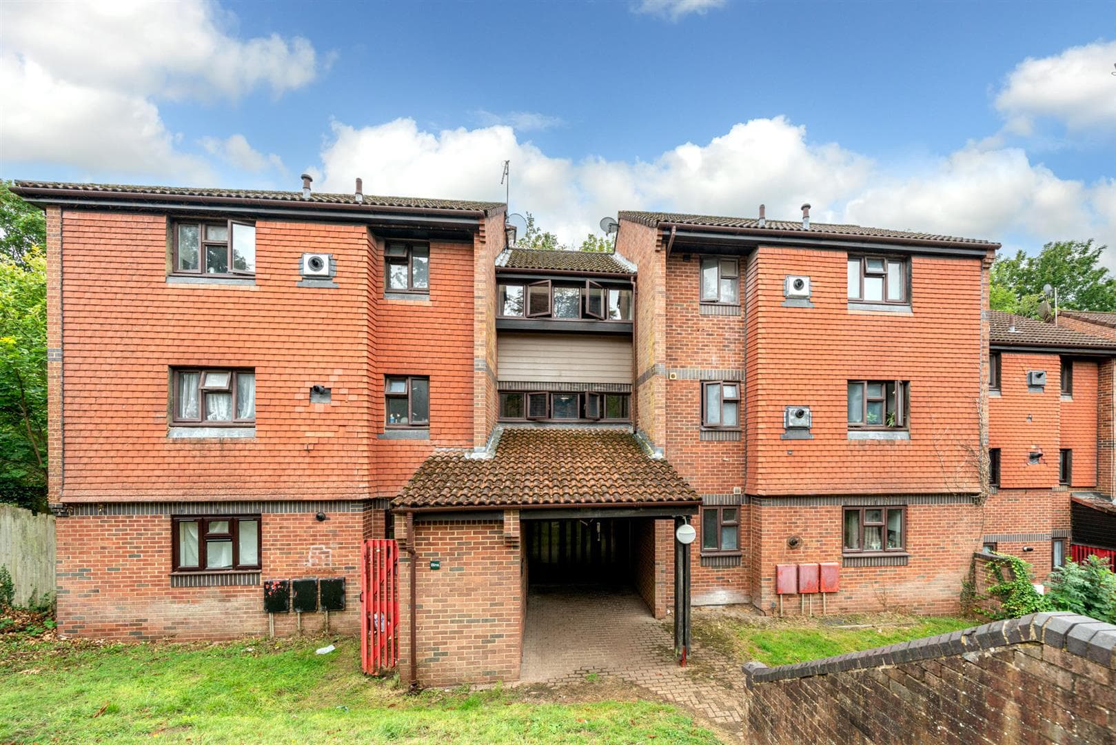 Clarendon Close, Hemel Hempstead, Herts, HP2 5UZ