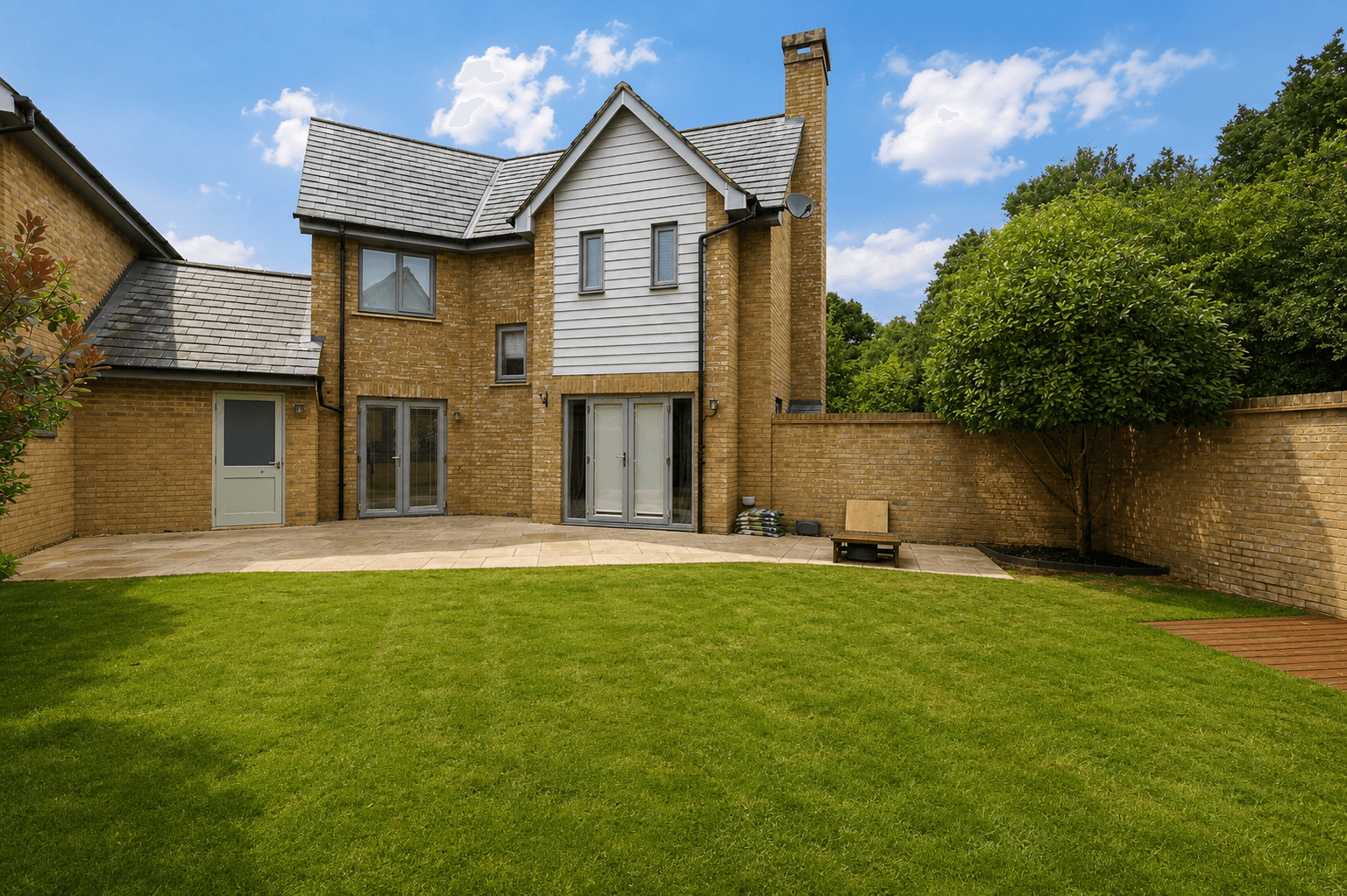 Kingcup Avenue, Hemel Hempstead, HP2