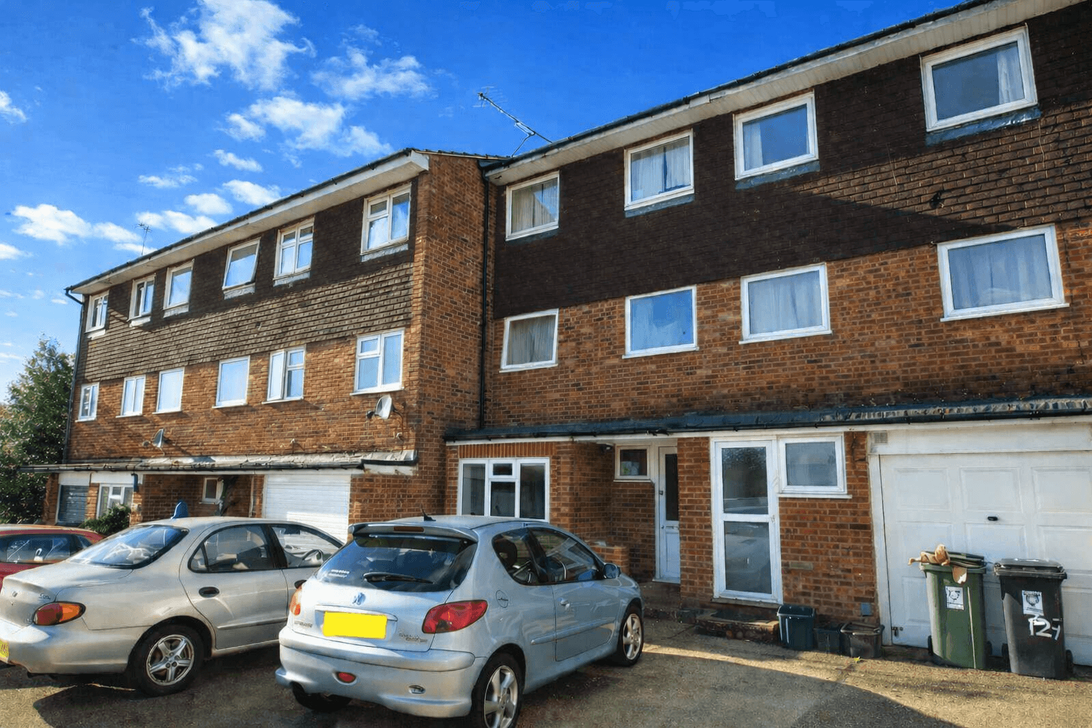 Room 2 Crabtree Lane, Hemel Hempstead